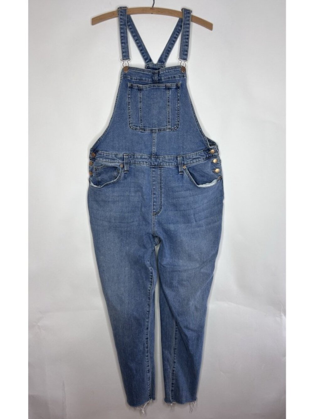Universal Thread Bib Jean Overalls 18/34R